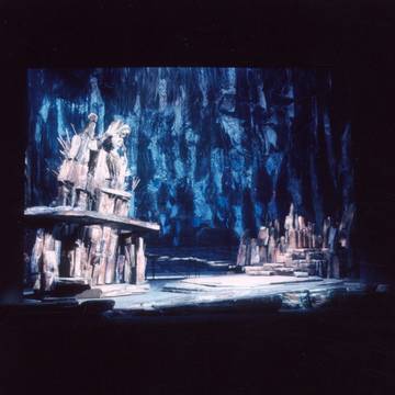 (Szenenfoto der UA, Bühnenbildentwurf Teo Otto, Stuttgart 1968)